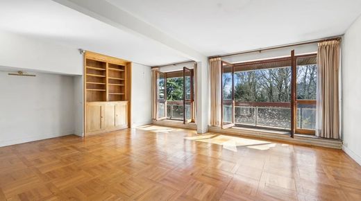 Apartment in Saint-Cloud, Hauts-de-Seine