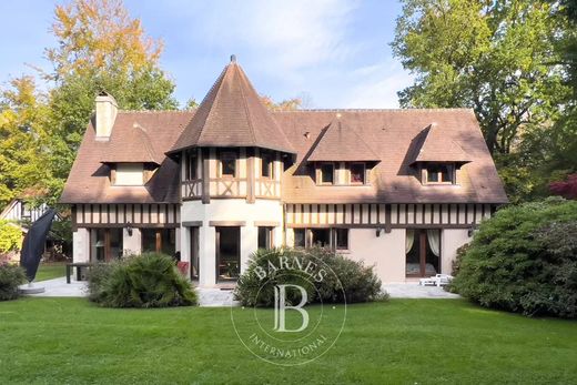 Элитный дом, Saint-Gatien-des-Bois, Calvados