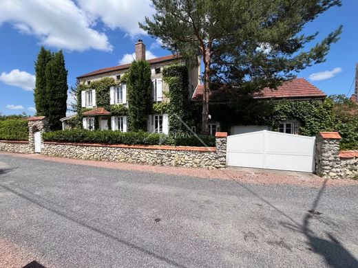 Maison de luxe à Cusset, Allier