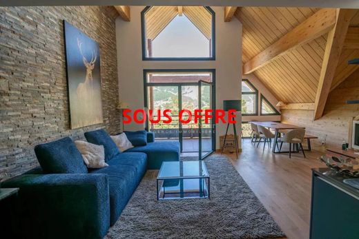 Apartment / Etagenwohnung in Auron, Alpes-Maritimes