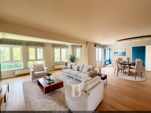 Apartment / Etagenwohnung in Lille, Nord