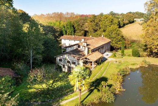 Πολυτελή κατοικία σε Saint-Martin-de-Seignanx, Landes