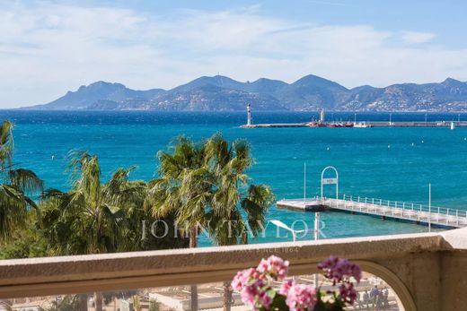 カンヌ, Alpes-Maritimesのアパートメント