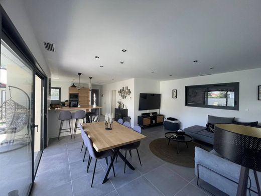 Luxus-Haus in Villate, Haute-Garonne