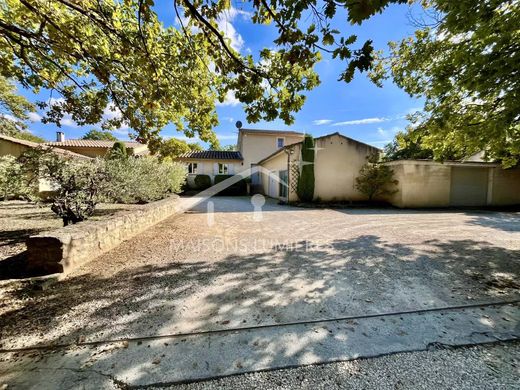 Luxury home in Lacoste, Vaucluse
