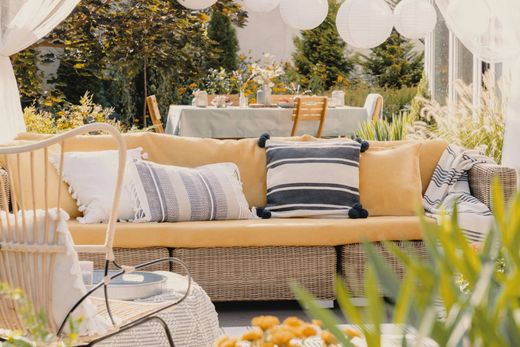 Apartment / Etagenwohnung in Vanves, Hauts-de-Seine