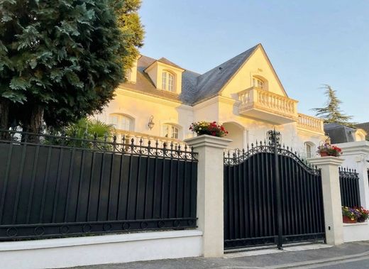 Casa de lujo en La Varenne-Saint-Hilaire, Valle de Marne
