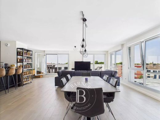 Apartment / Etagenwohnung in Lille, Nord