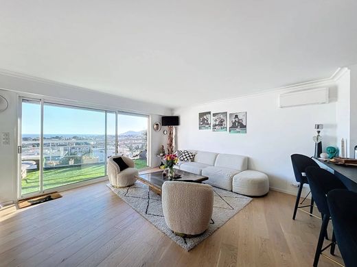 Appartement à Le Cannet, Alpes-Maritimes