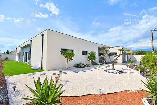 ﻓﻴﻼ ﻓﻲ Llupia, Pyrénées-Orientales