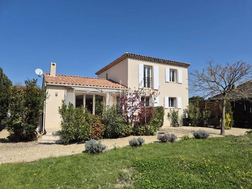 Villa in Maillane, Bouches-du-Rhône