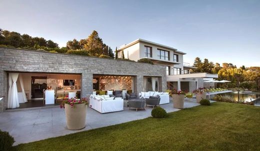 Luxury home in Mougins, Alpes-Maritimes