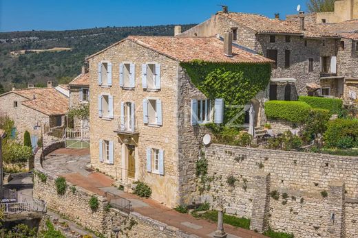 Maison de luxe à Murs, Vaucluse