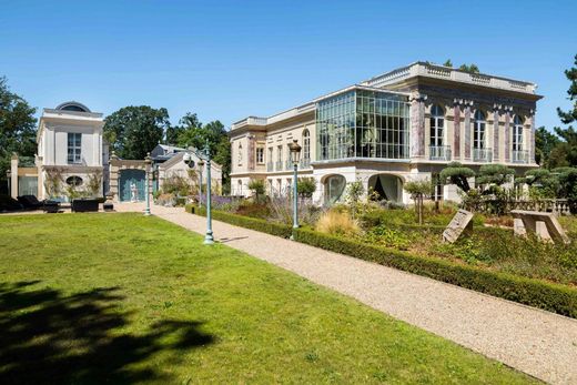 Luxury home in Le Vésinet, Yvelines