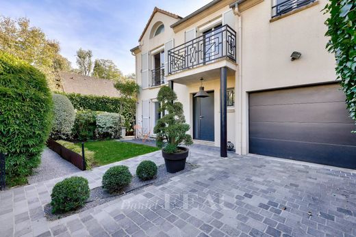 Luksusowy dom w Ville-d'Avray, Hauts-de-Seine