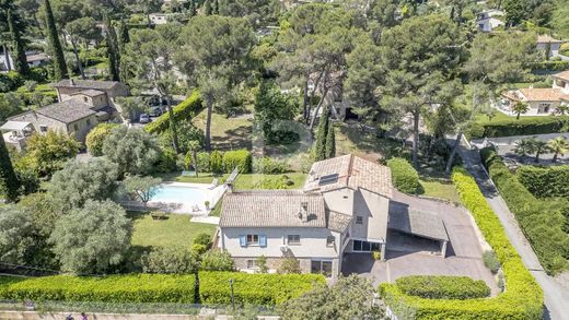 Luxury home in Mougins, Alpes-Maritimes