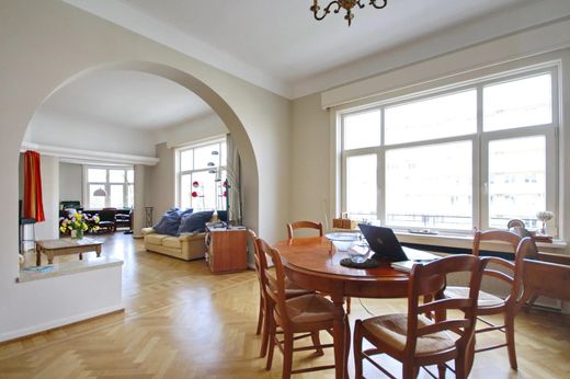 Woluwe-Saint-Lambert, Bruxelles-Capitaleのアパートメント