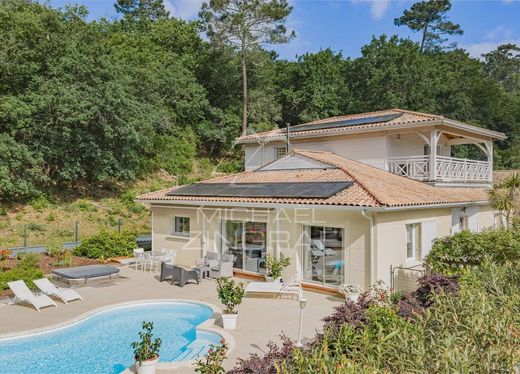 Luxury home in La Teste-de-Buch, Gironde