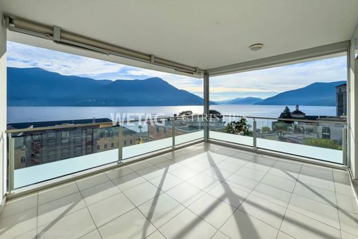 Attico a Brissago, Locarno District