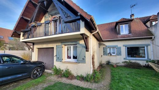 Casa de lujo en Coubron, Sena Saint Denis