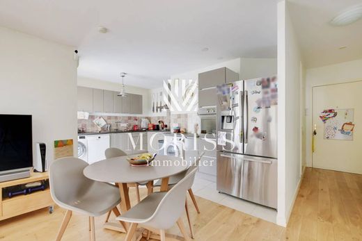 Piso / Apartamento en Ivry sobre Sena, Valle de Marne