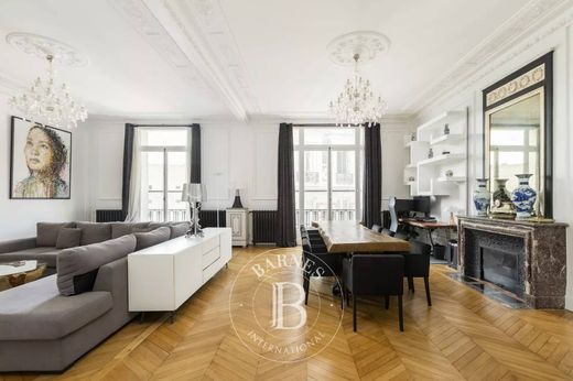 Apartment / Etagenwohnung in La Muette, Auteuil, Porte Dauphine, Paris