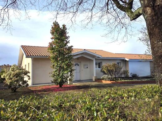 Элитный дом, Gujan-Mestras, Gironde