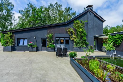 Maison de luxe à Charleroi, Hainaut