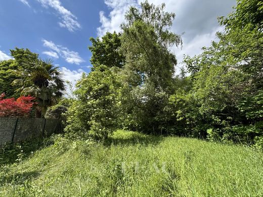 Terreno a Louveciennes, Yvelines