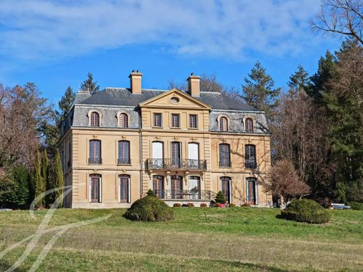 Castle in L'Étrat, Loire