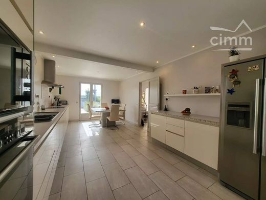 Le Thillay, Val d'Oiseの高級住宅