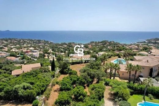 Grundstück in Les Issambres, Var