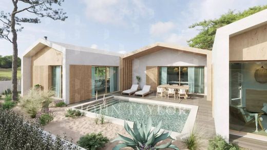 Grond in Melides, Grândola