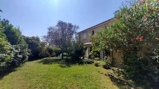 빌라 / Tournefeuille, Upper Garonne