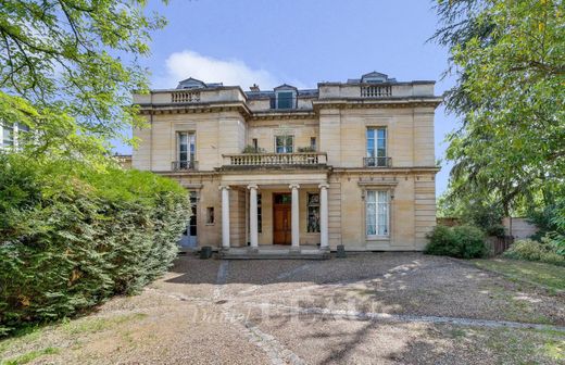 ﺷﻘﺔ ﻓﻲ Saint-Germain-en-Laye, Yvelines