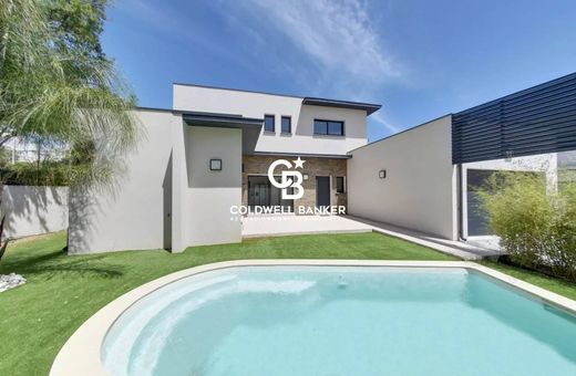 Villa in Perpignan, Pyrénées-Orientales