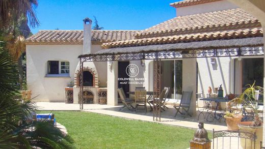 Villa in Perpignan, Pyrénées-Orientales