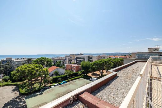 Appartement à Saint-Laurent-du-Var, Alpes-Maritimes