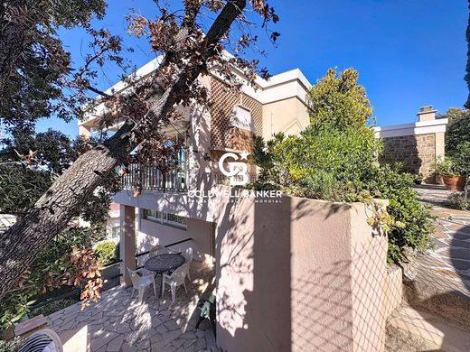 ‏בתי יוקרה ב  Saint-Raphaël, Var