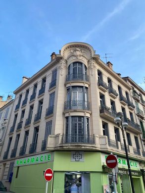 Office in Cannes, Alpes-Maritimes