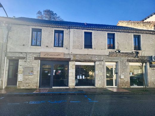 Komplex apartman Castéra-Verduzan, Gers