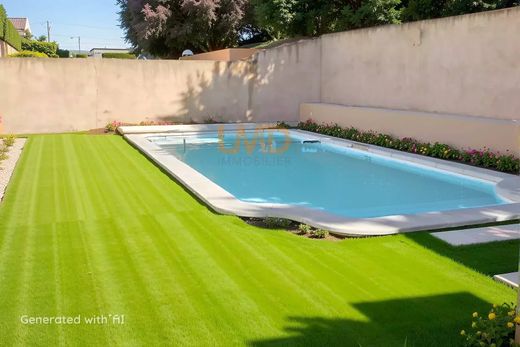 Villa in Châteauneuf-les-Martigues, Bouches-du-Rhône