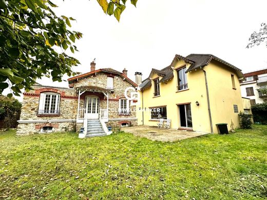 Luxury home in Chatou, Yvelines
