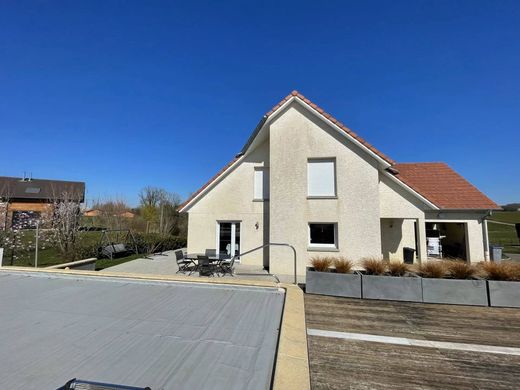 Casa di lusso a Pouilley-les-Vignes, Doubs