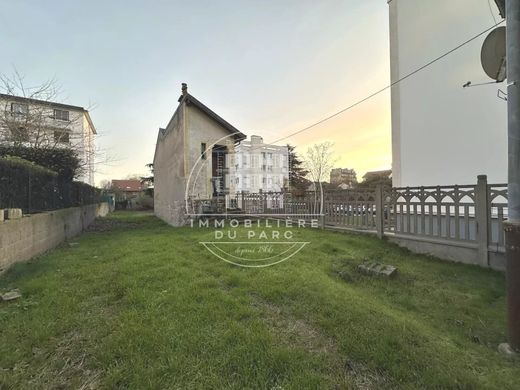 地皮  Colombes, Hauts-de-Seine