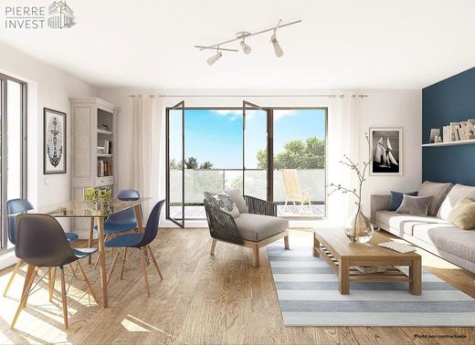 Apartment / Etagenwohnung in Puteaux, Hauts-de-Seine