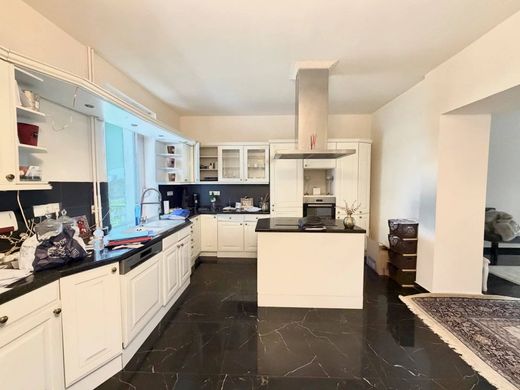 Luxury home in Rodange, Pétange