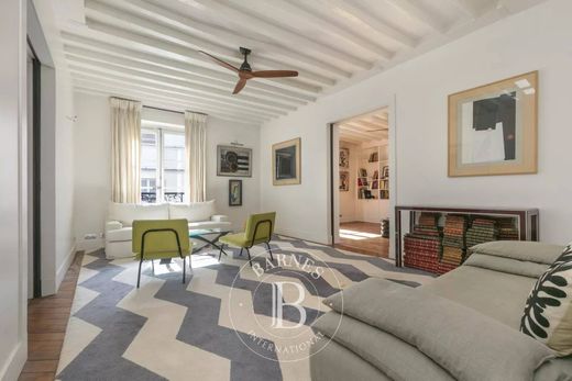 Appartement à Champs-Elysées, Madeleine, Triangle d’or, Paris