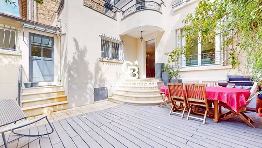 Элитный дом, Монруж, Hauts-de-Seine