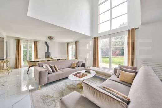 Luxury home in Villennes-sur-Seine, Yvelines